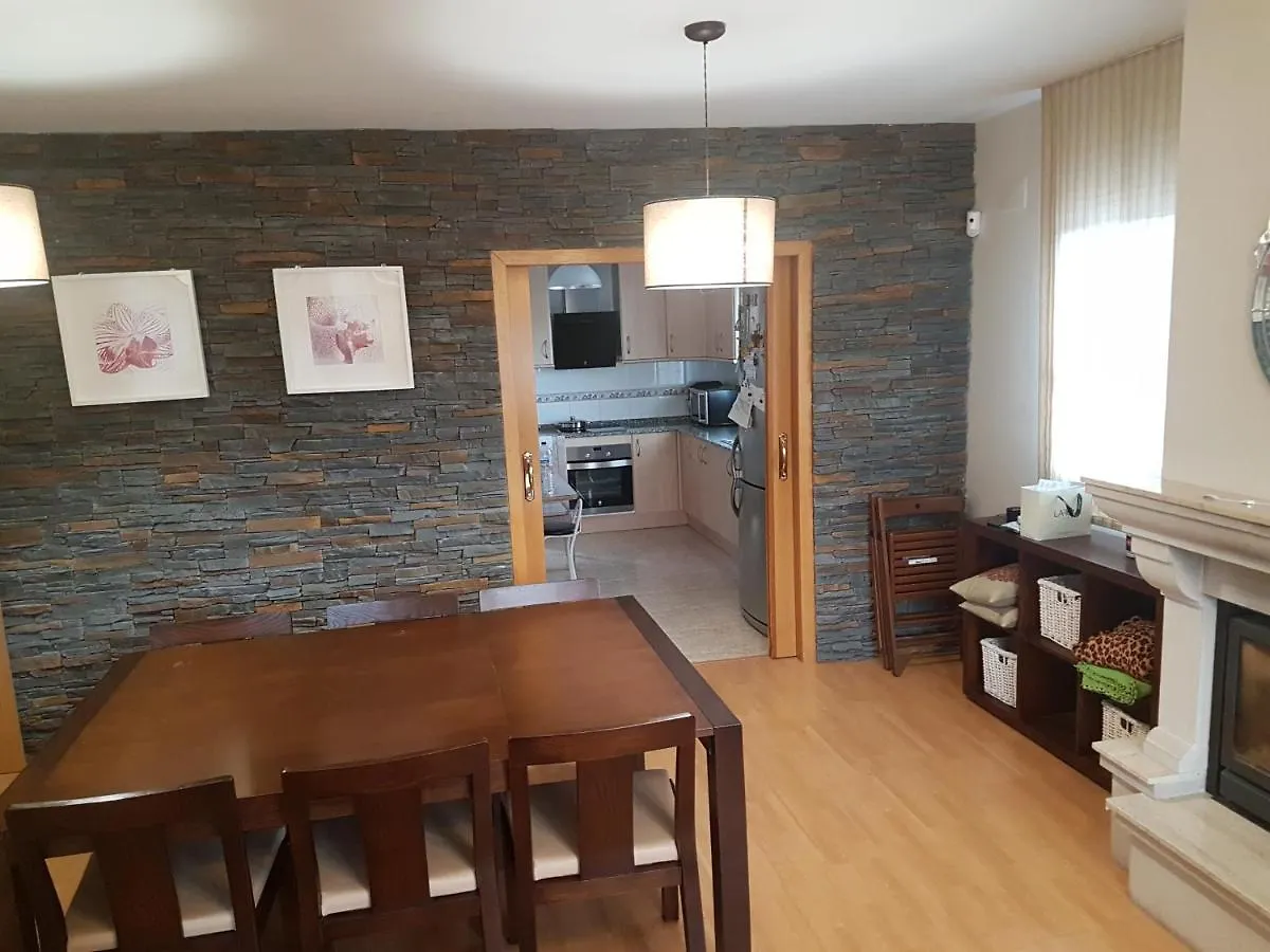 Villa Flor 坎布里尔斯 0*,
